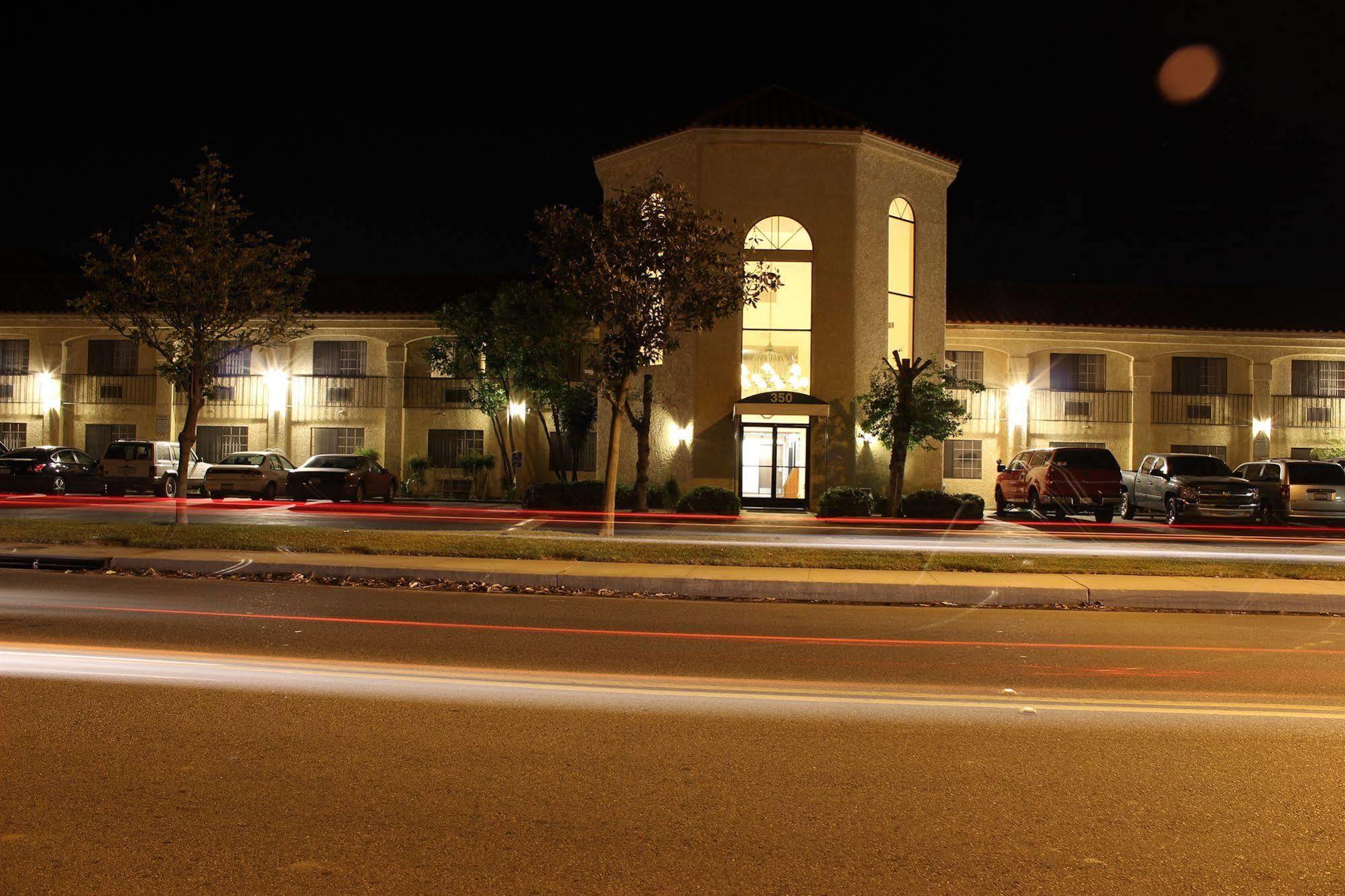 Ocean Gateway Inn Santa Paula Bagian luar foto